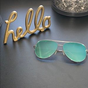 Quay Australia x Desi Perkins